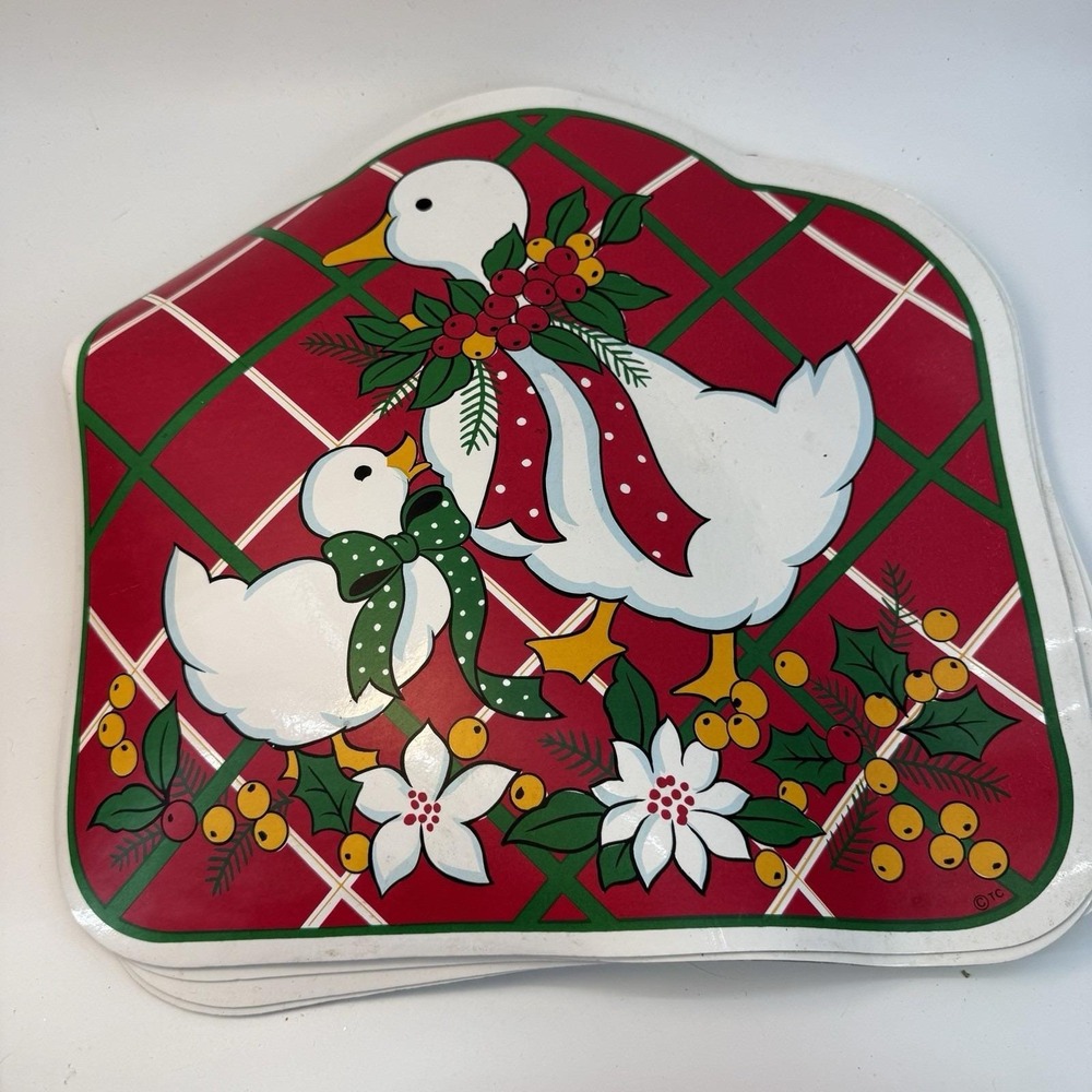 Vintage TC Christmas Placemats Set of 5‎ Red Green Holiday Duck Fair Condition